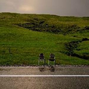 hand: the other side of the world